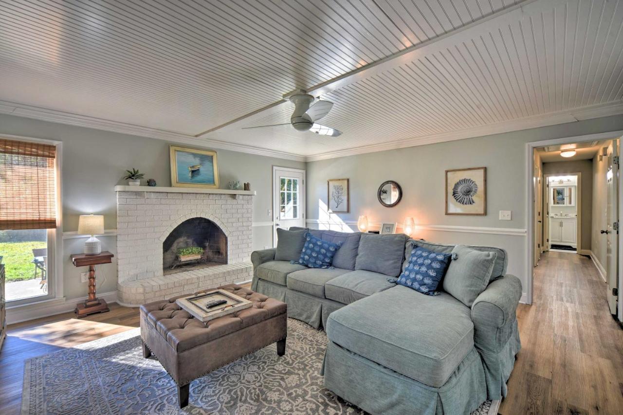Charming House With Patio, 3 Half Mi To Beach! ชาร์ลสตัน ภายนอก รูปภาพ