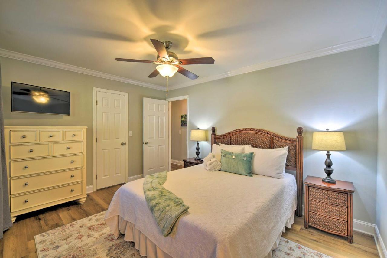 Charming House With Patio, 3 Half Mi To Beach! ชาร์ลสตัน ภายนอก รูปภาพ