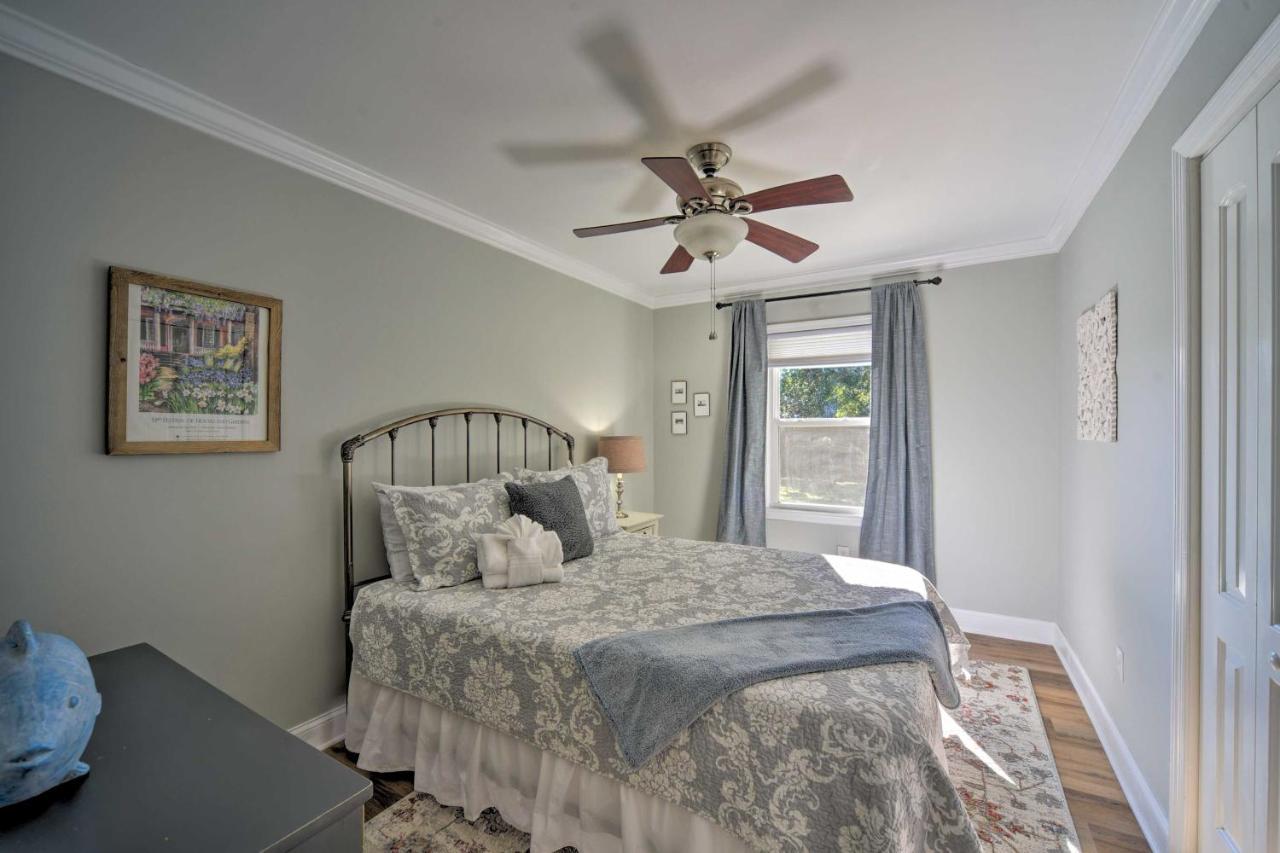 Charming House With Patio, 3 Half Mi To Beach! ชาร์ลสตัน ภายนอก รูปภาพ