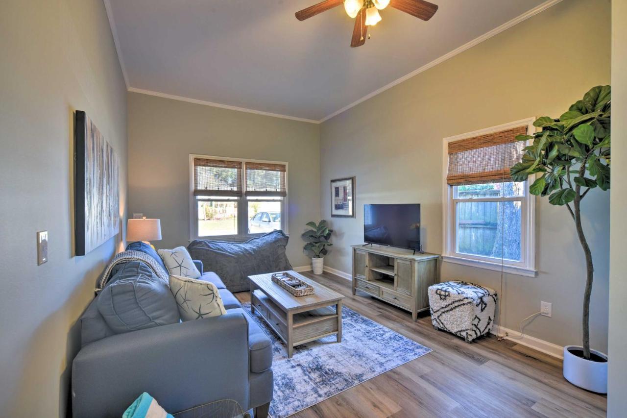 Charming House With Patio, 3 Half Mi To Beach! ชาร์ลสตัน ภายนอก รูปภาพ